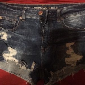 Super cute AE shorts